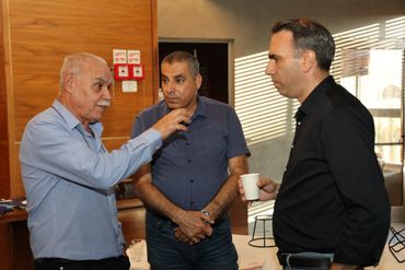 rs=w_370,cg_true,m (1)